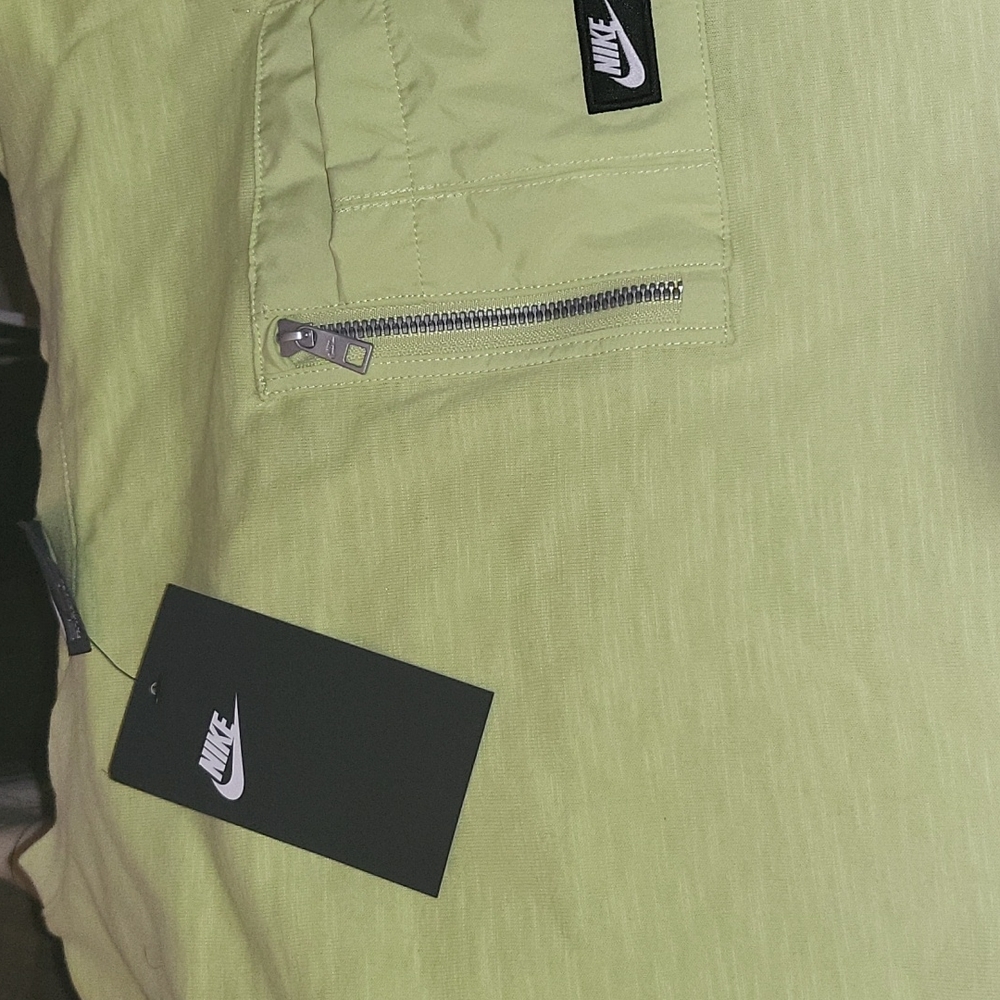 Nike tee